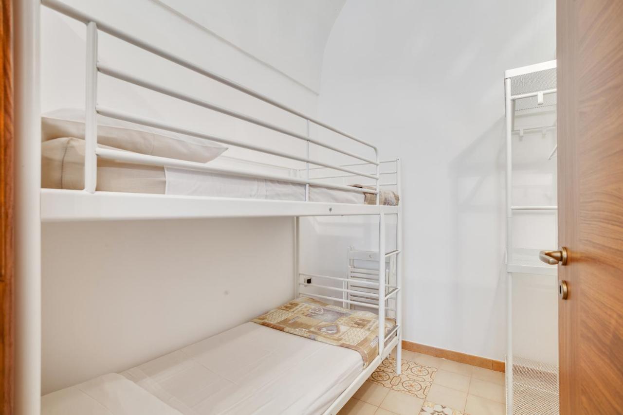 Tiny House 21 Bright Aparment Apartment Polignano a Mare Bagian luar foto